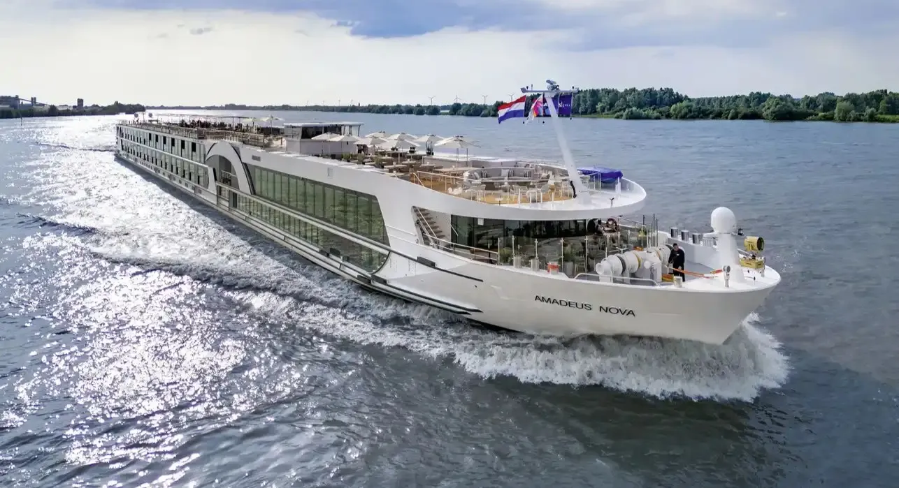 Amadeus Nova-5