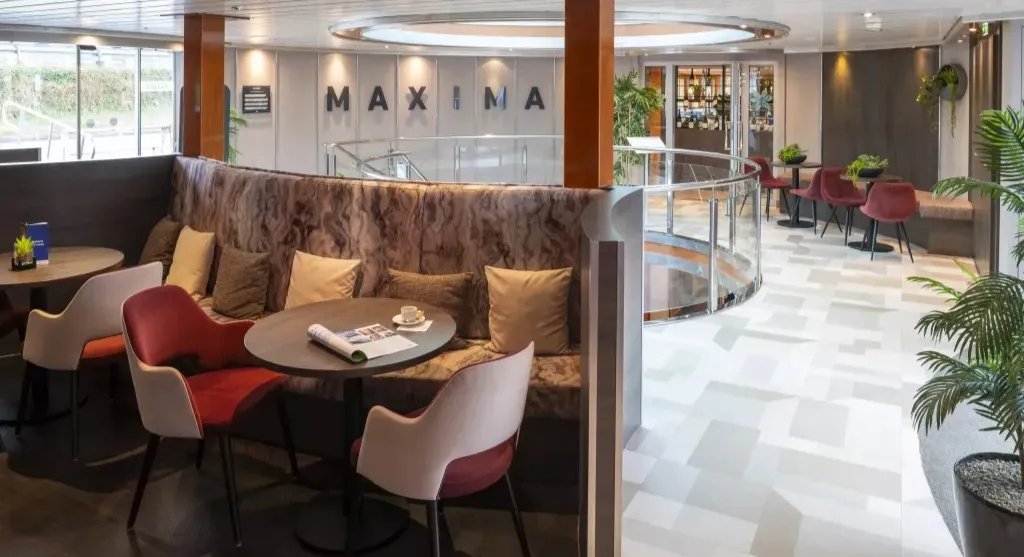 Maxima-1