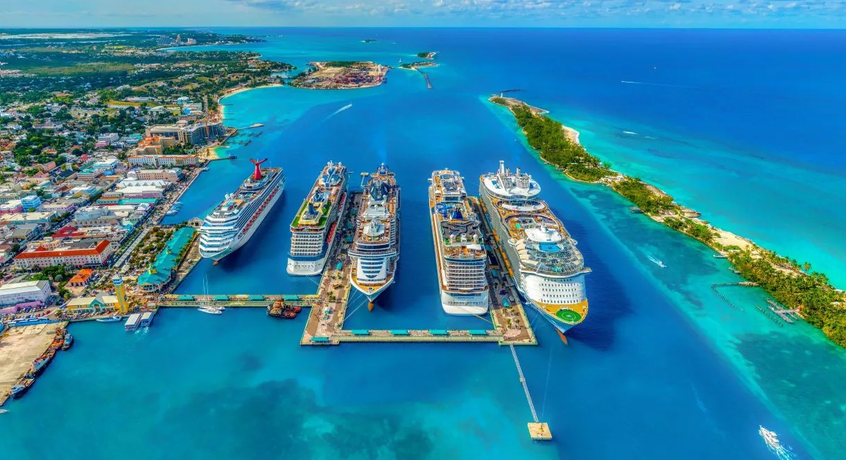 Bahamas with Wonder of the Seas ( Fly & Cruise)-6